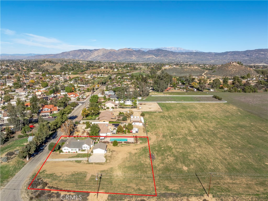 27454 Hemet Street Hemet, CA 92544 - Photo 45 of 51 a view of city and mountain