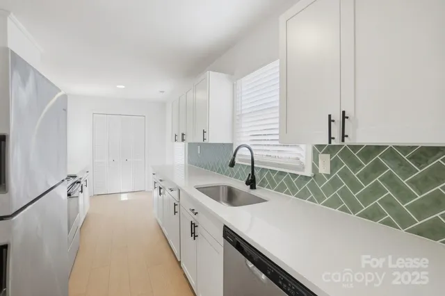 $2,400 | 316 Hollis Road, Charlotte, NC 28209