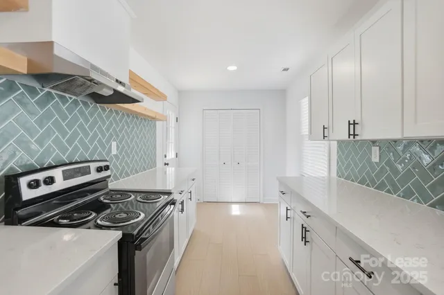 $2,400 | 316 Hollis Road, Charlotte, NC 28209