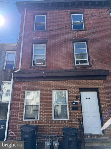 $300,000 | 604 West 8th Street, Wilmington, DE 19801