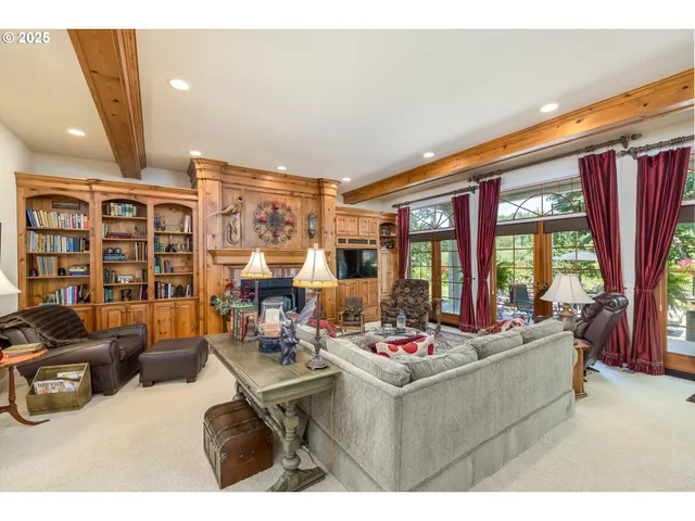 $2,250,000 | 35853 Tennessee Road Southeast, Albany, OR 97322