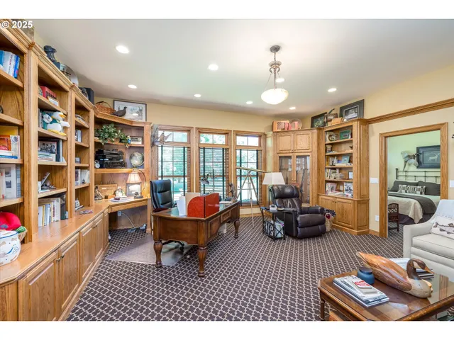 $2,250,000 | 35853 Tennessee Road Southeast, Albany, OR 97322