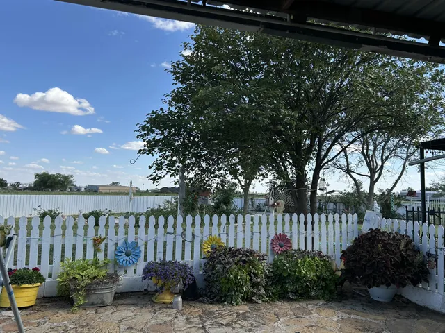 $284,900 | 1299 County Road 220-L, Denver City, TX 79323