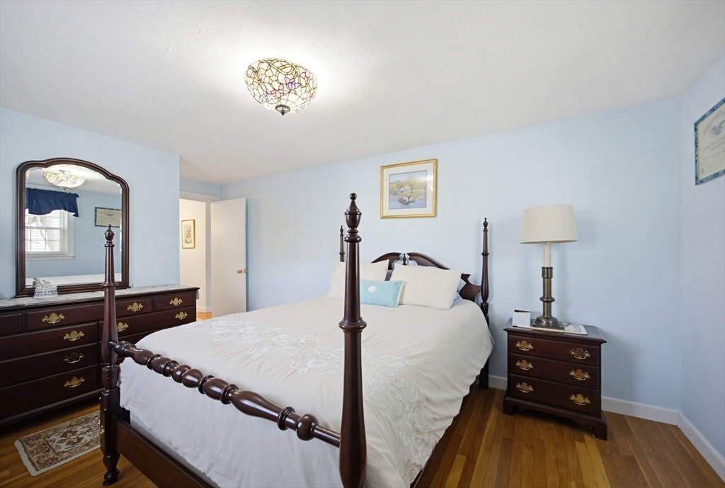 85 Dawson Drive Needham, MA 02492 - Photo 13 of 27