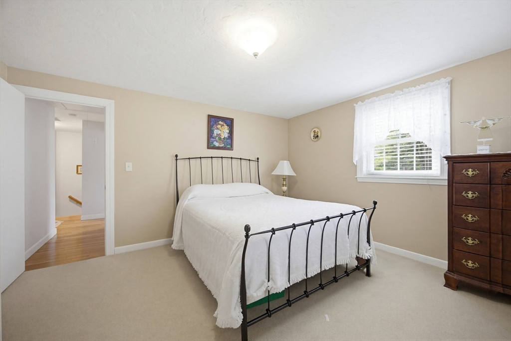 85 Dawson Drive Needham, MA 02492 - Photo 16 of 27