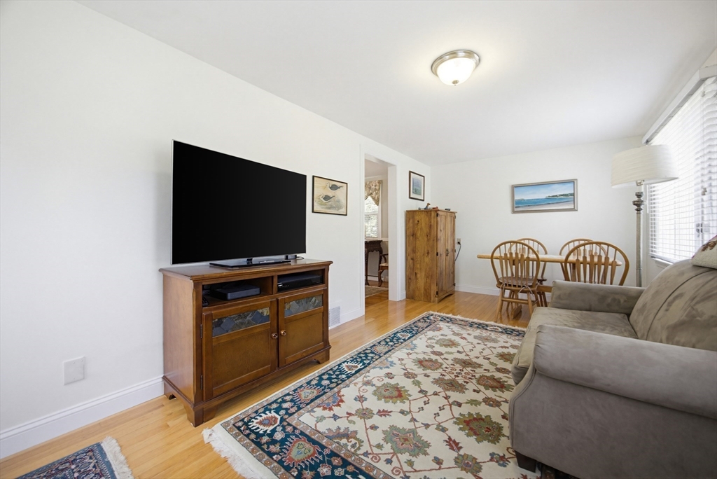 85 Dawson Drive Needham, MA 02492 - Photo 10 of 27