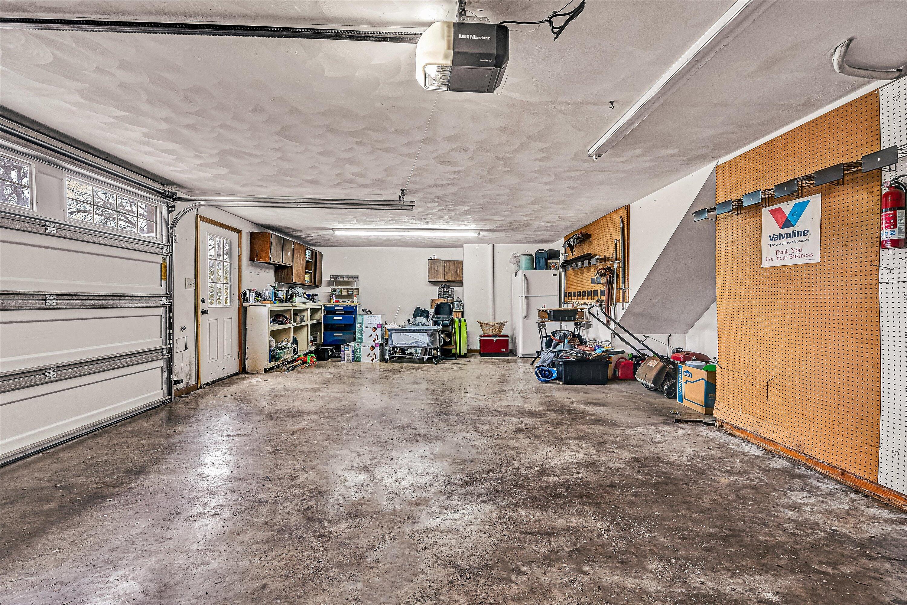 7141 Bent Mountain Road Roanoke, VA 24018 - Photo 36 of 51 36-VM-00404