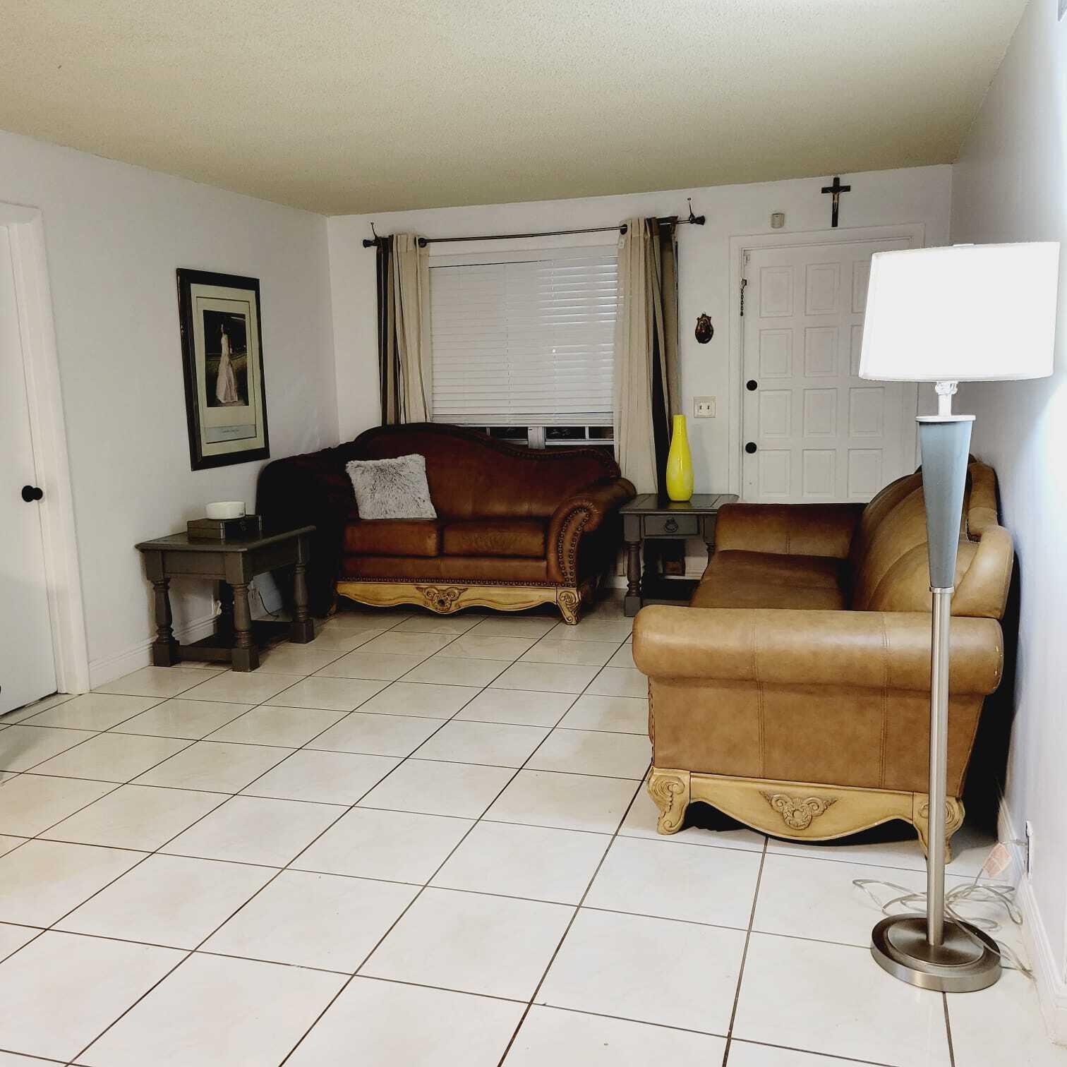 461 West 33rd Street Riviera Beach, FL 33404 - Photo 4 of 56 MARIA LIVING ROOM 1