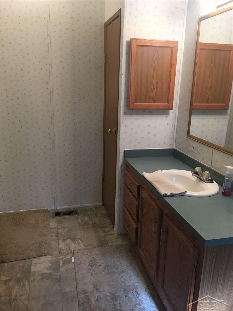 13745 E Road Montrose, MI 48457 - Photo 13 of 22