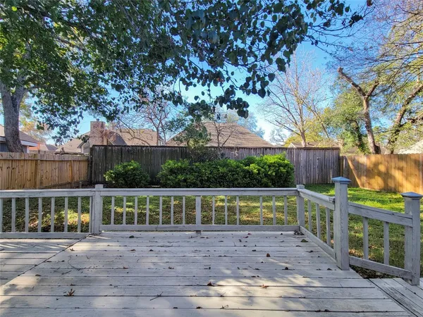 $2,045 | 6215 Francis Marion Drive, Houston, TX 77091