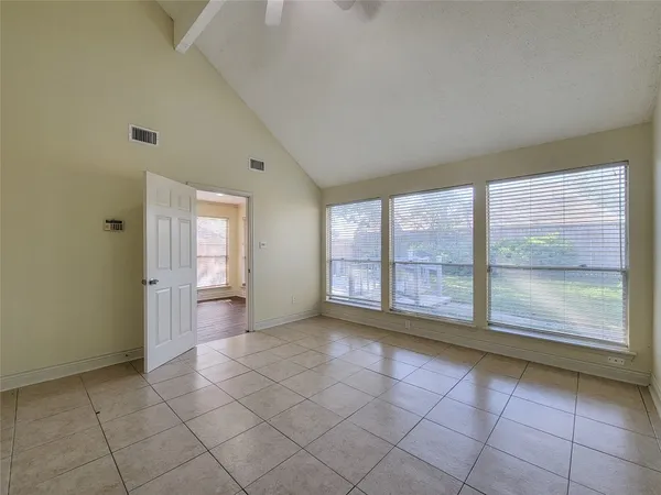 $2,045 | 6215 Francis Marion Drive, Houston, TX 77091