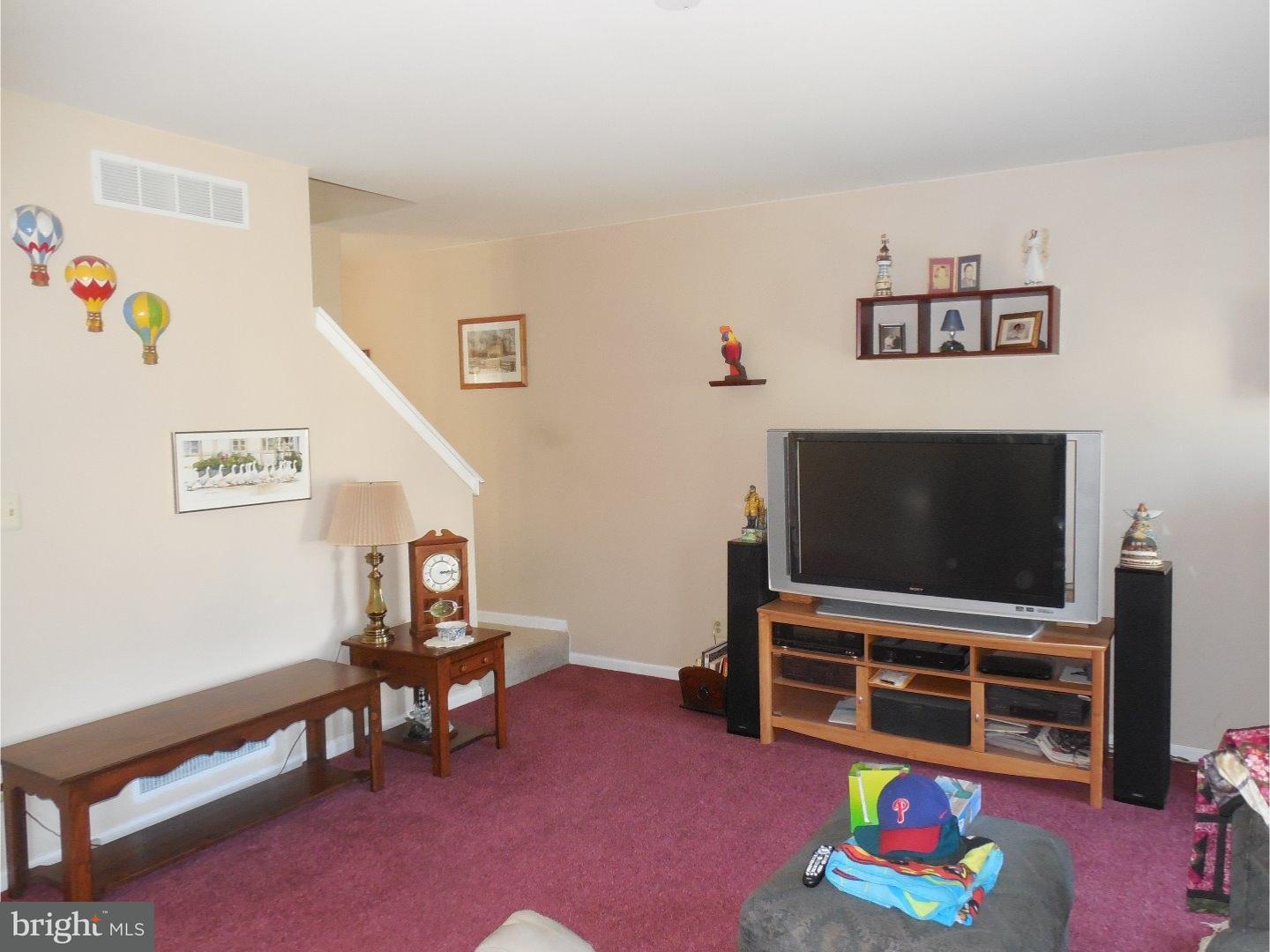 1873 Strong Road Quakertown, PA 18951 - Photo 4 of 9 Family Room