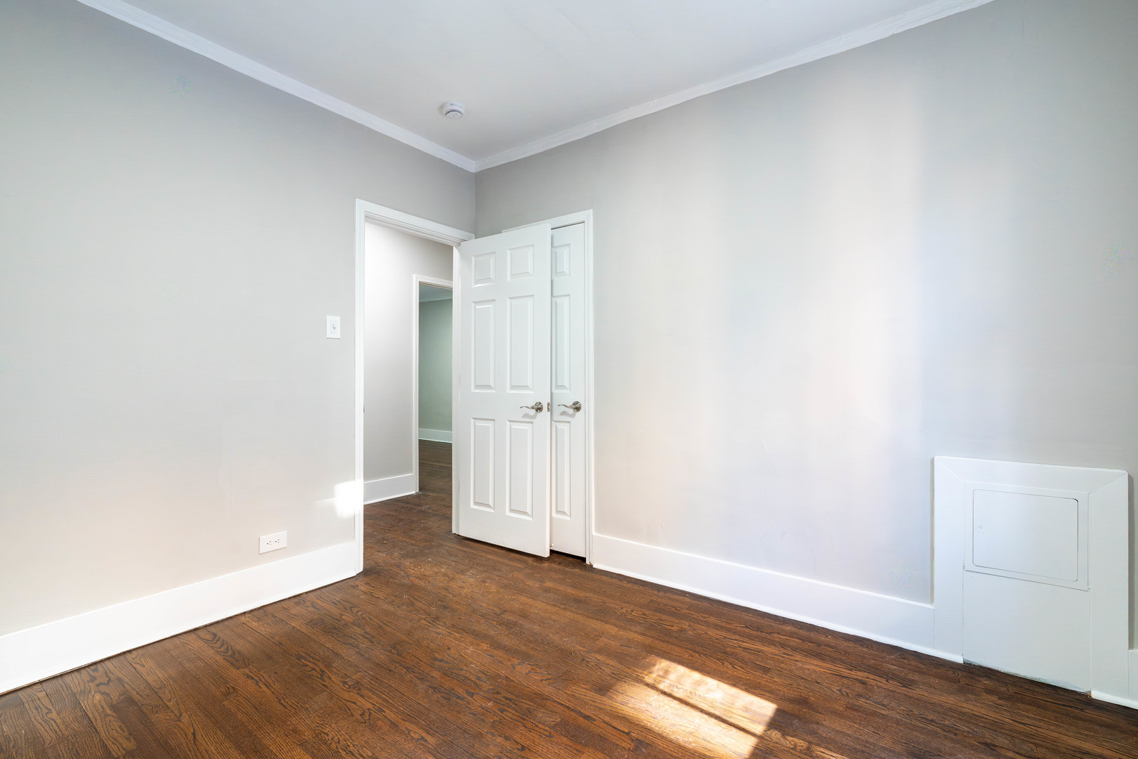 7420 North Damen Avenue, Unit 1F Chicago, IL 60645 - Photo 11 of 18 a view of an empty room