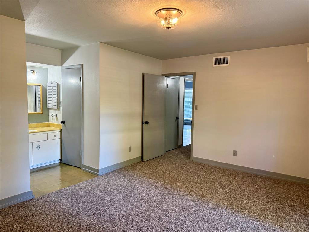 7000 Creswell Road, Unit 108 Shreveport, LA 71106 - Photo 28 of 38 a view of an empty room