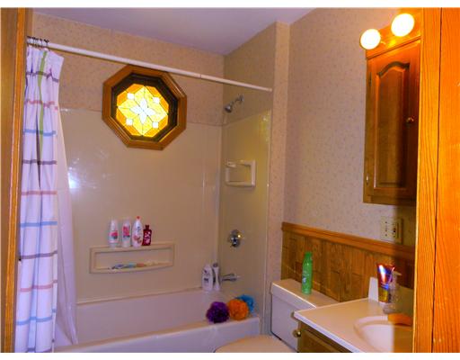 187 Mendon Road North Smithfield, RI 02896 - Photo 11 of 12 Bathroom.
