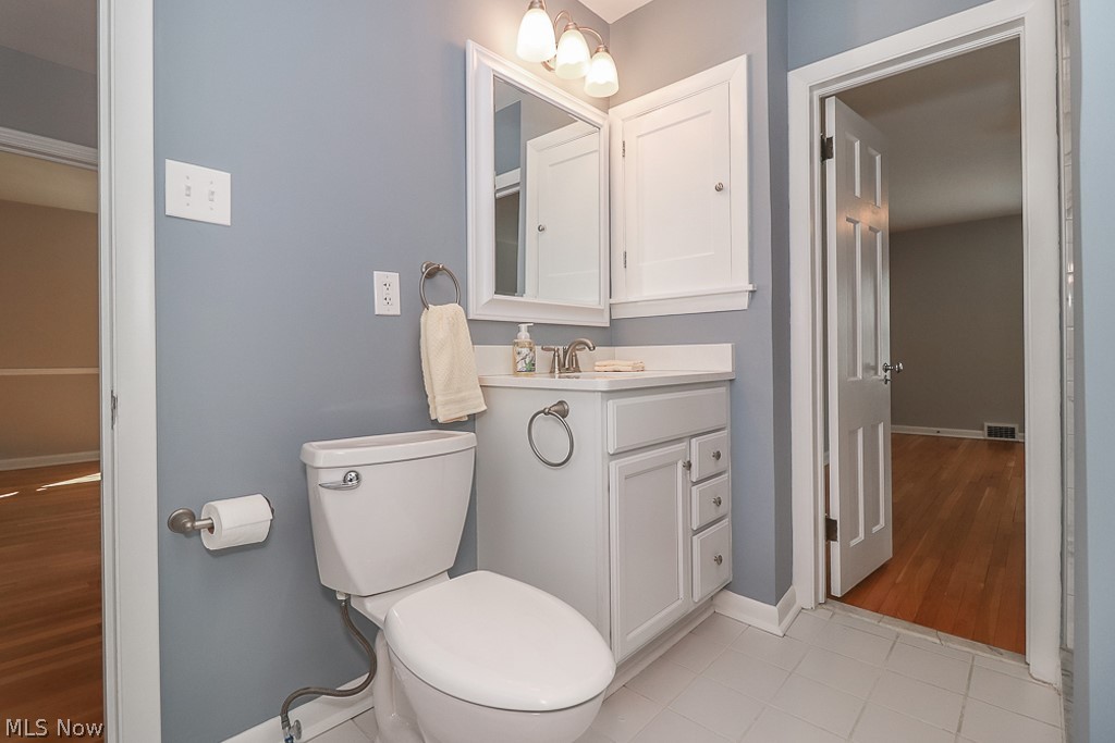 2623 Fenwick Road Cleveland, OH 44118 - Photo 15 of 34 Gallery Image 15