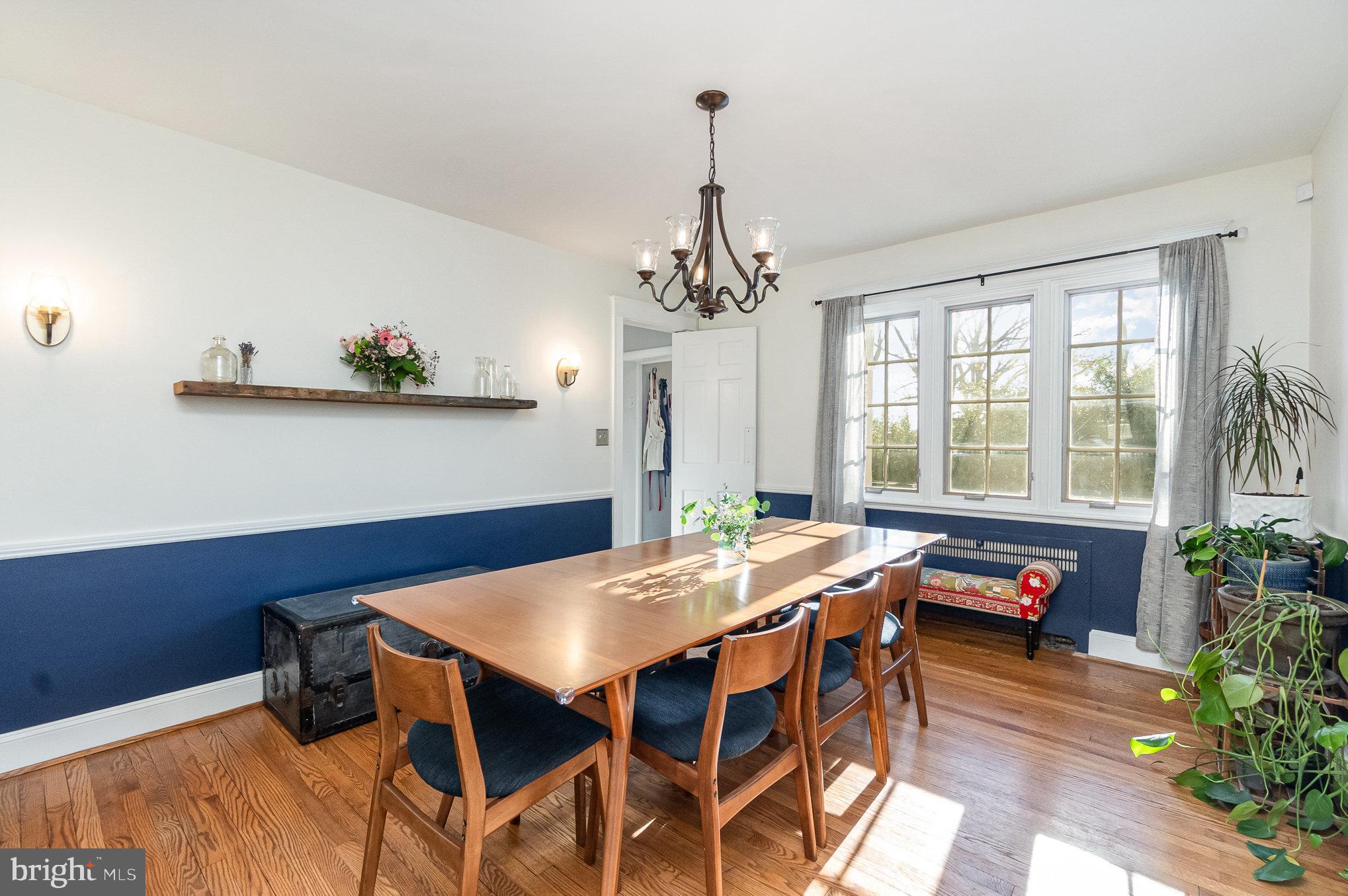 1221 Roundhill Road Baltimore, MD 21218 - Photo 10 of 47 Dining Room
