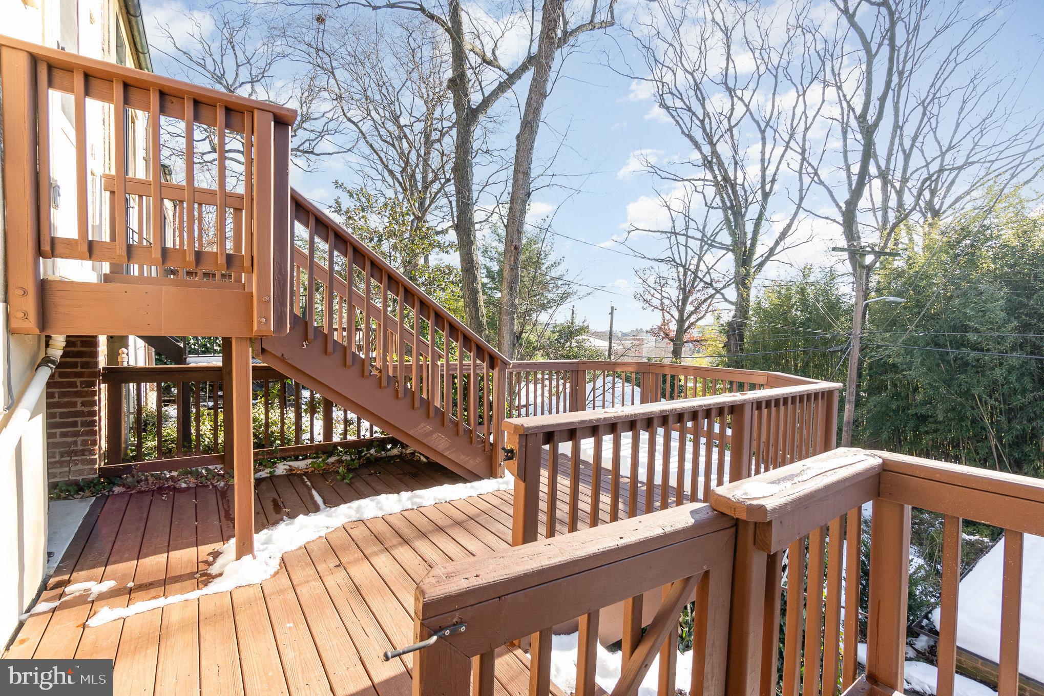 1221 Roundhill Road Baltimore, MD 21218 - Photo 36 of 47 Tiered Deck
