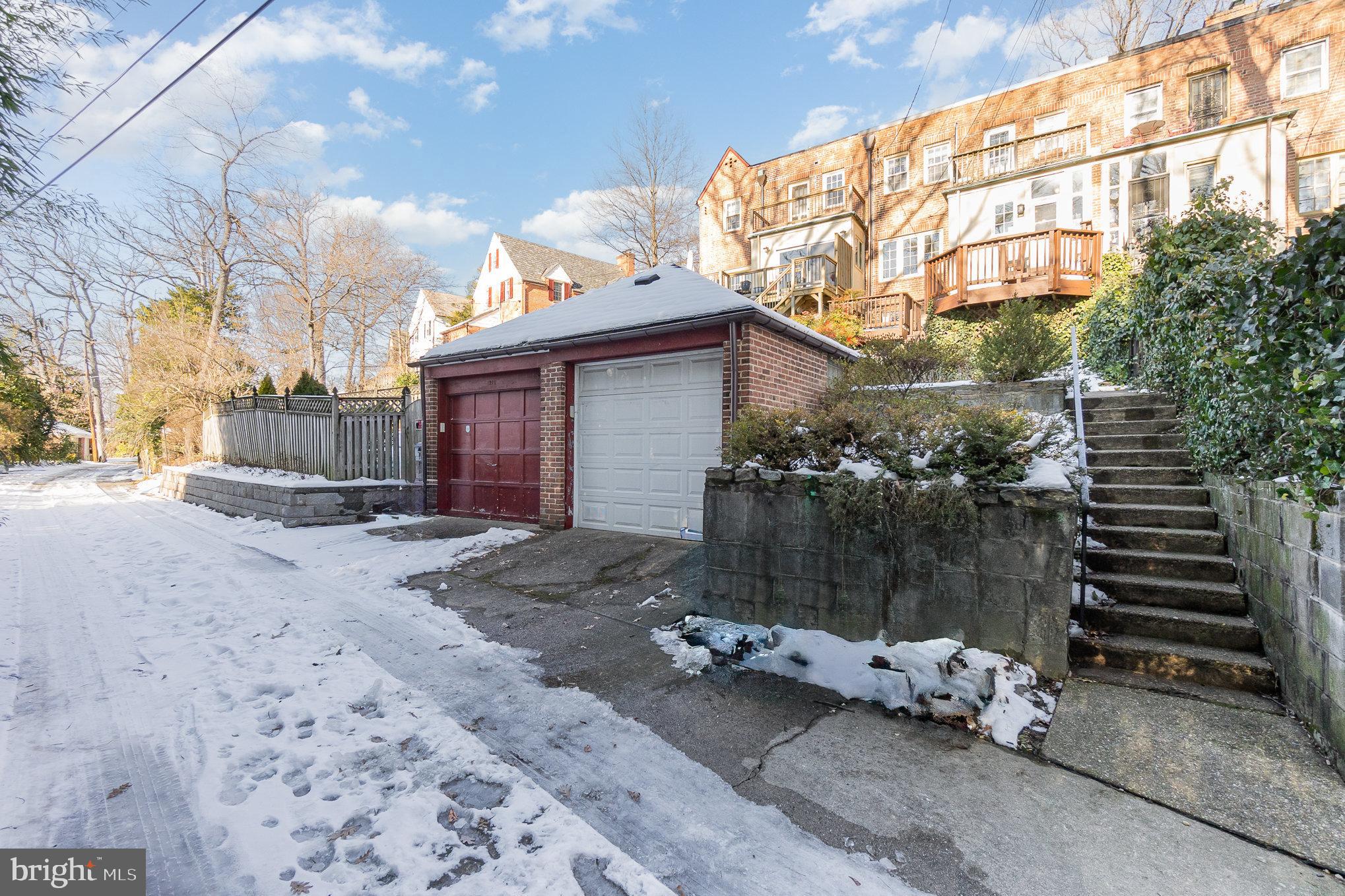 1221 Roundhill Road Baltimore, MD 21218 - Photo 41 of 47 Detached garage