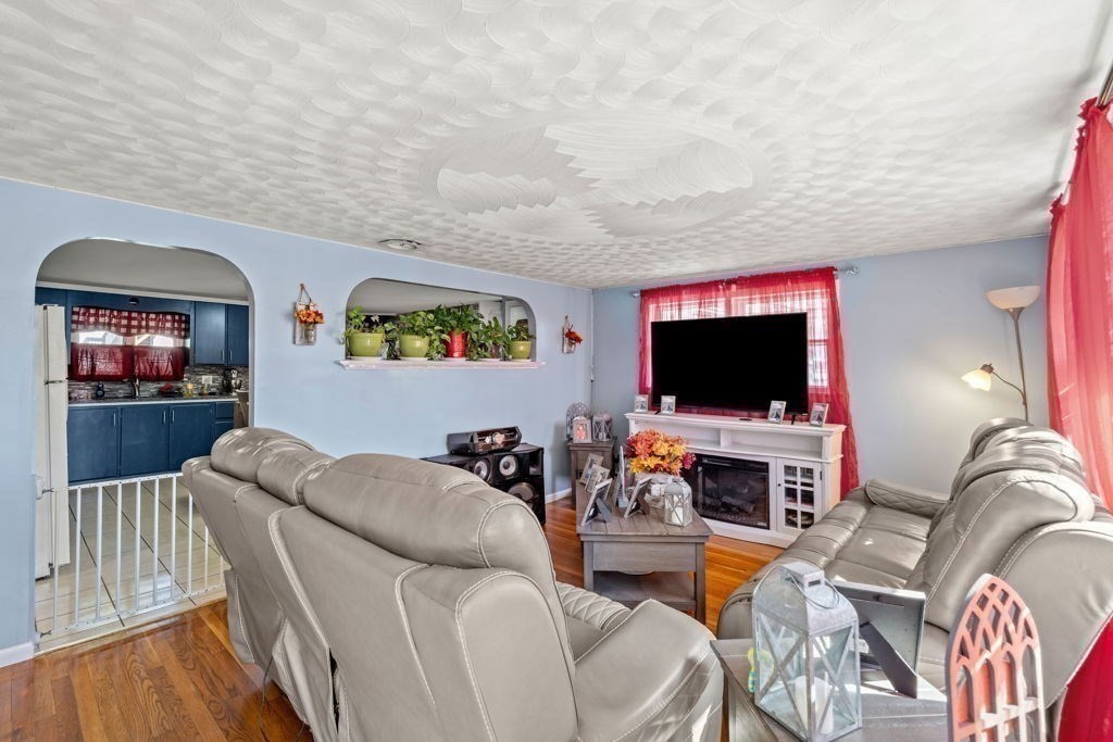 21 Spring Street Webster, MA 01570 - Photo 6 of 30