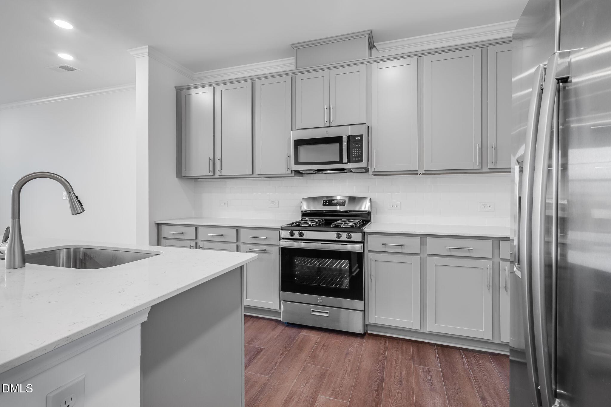 2937 Hickory Fld Drive Raleigh, NC 27616 - Photo 13 of 32 SUN_Everlee_Pic_CarsonII_QMI_236_Kitchen