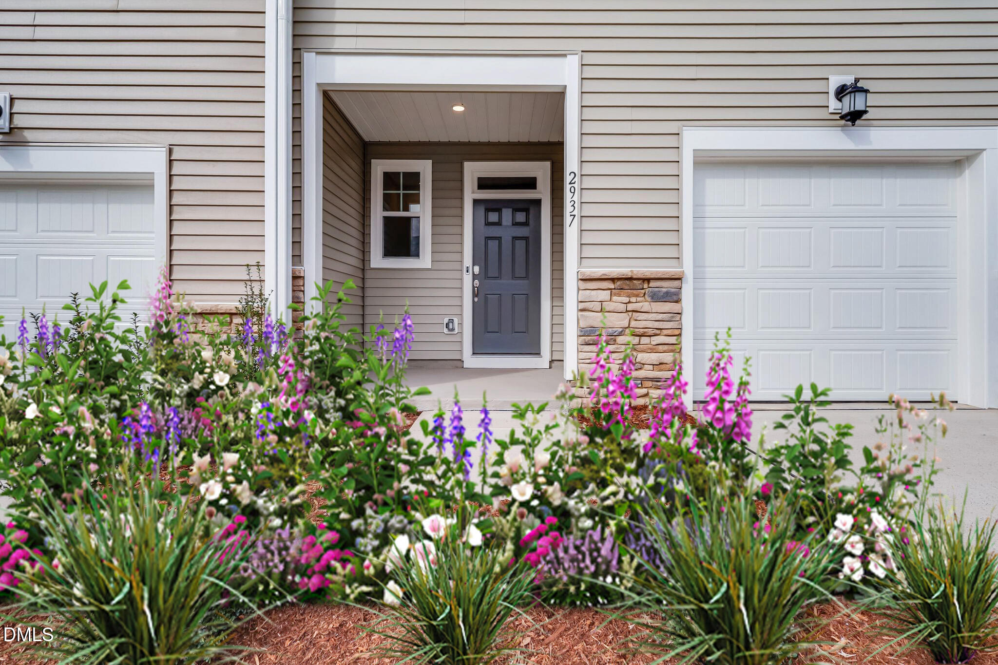 2937 Hickory Fld Drive Raleigh, NC 27616 - Photo 2 of 32 SUN_Everlee_Pic_CarsonII_QMI_236_Front_4