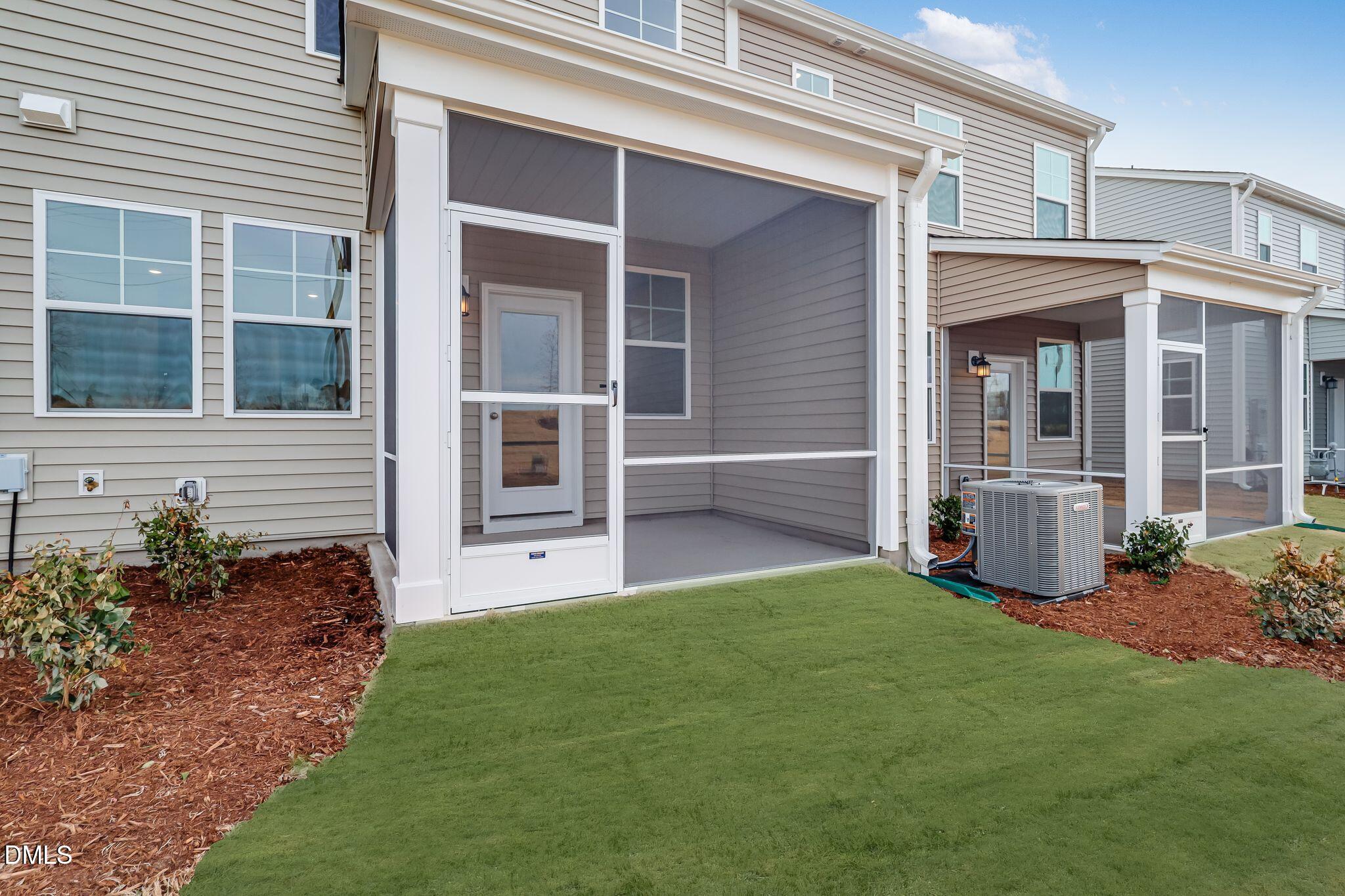2937 Hickory Fld Drive Raleigh, NC 27616 - Photo 31 of 32 SUN_Everlee_Pic_CarsonII_QMI_236_Back_2o