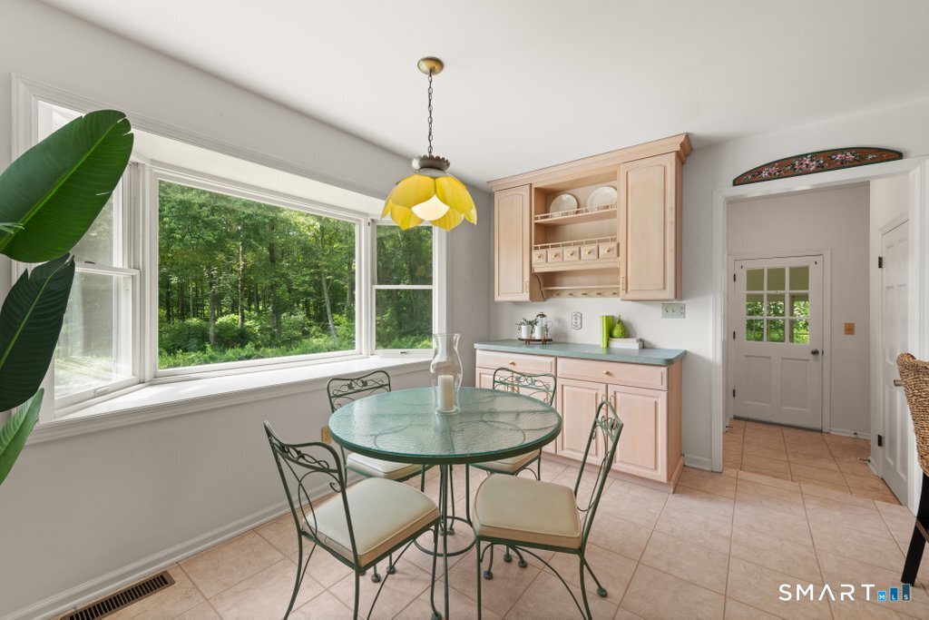 60 Shepard Hill Road Newtown, CT 06470 - Photo 22 of 37