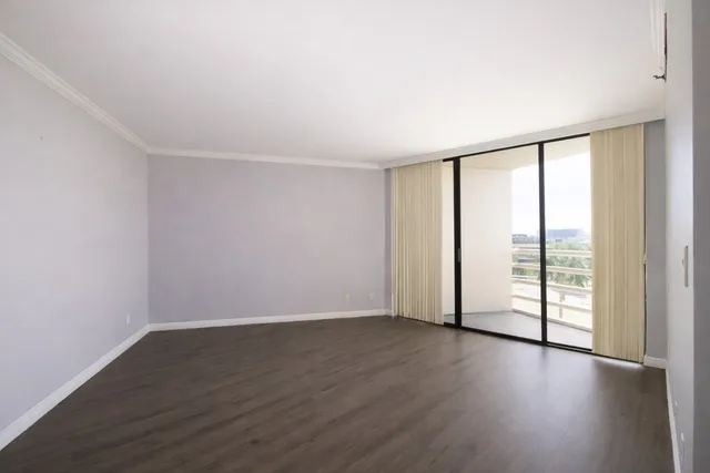 $145,000 | 3525 Sage Road, Unit 718, Houston, TX 77056