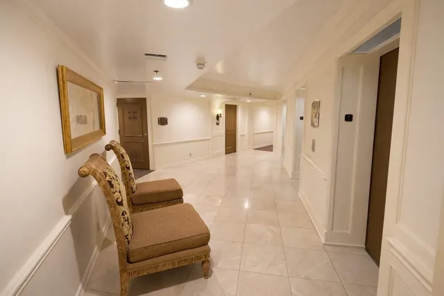 $145,000 | 3525 Sage Road, Unit 718, Houston, TX 77056