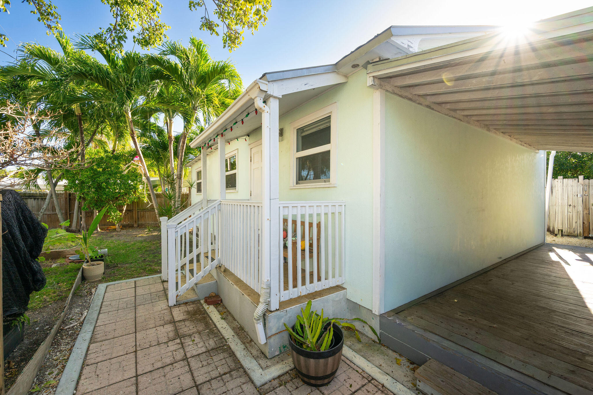 2004 Patterson Avenue Key West, FL 33040 - Photo 2 of 24 NDP_5381