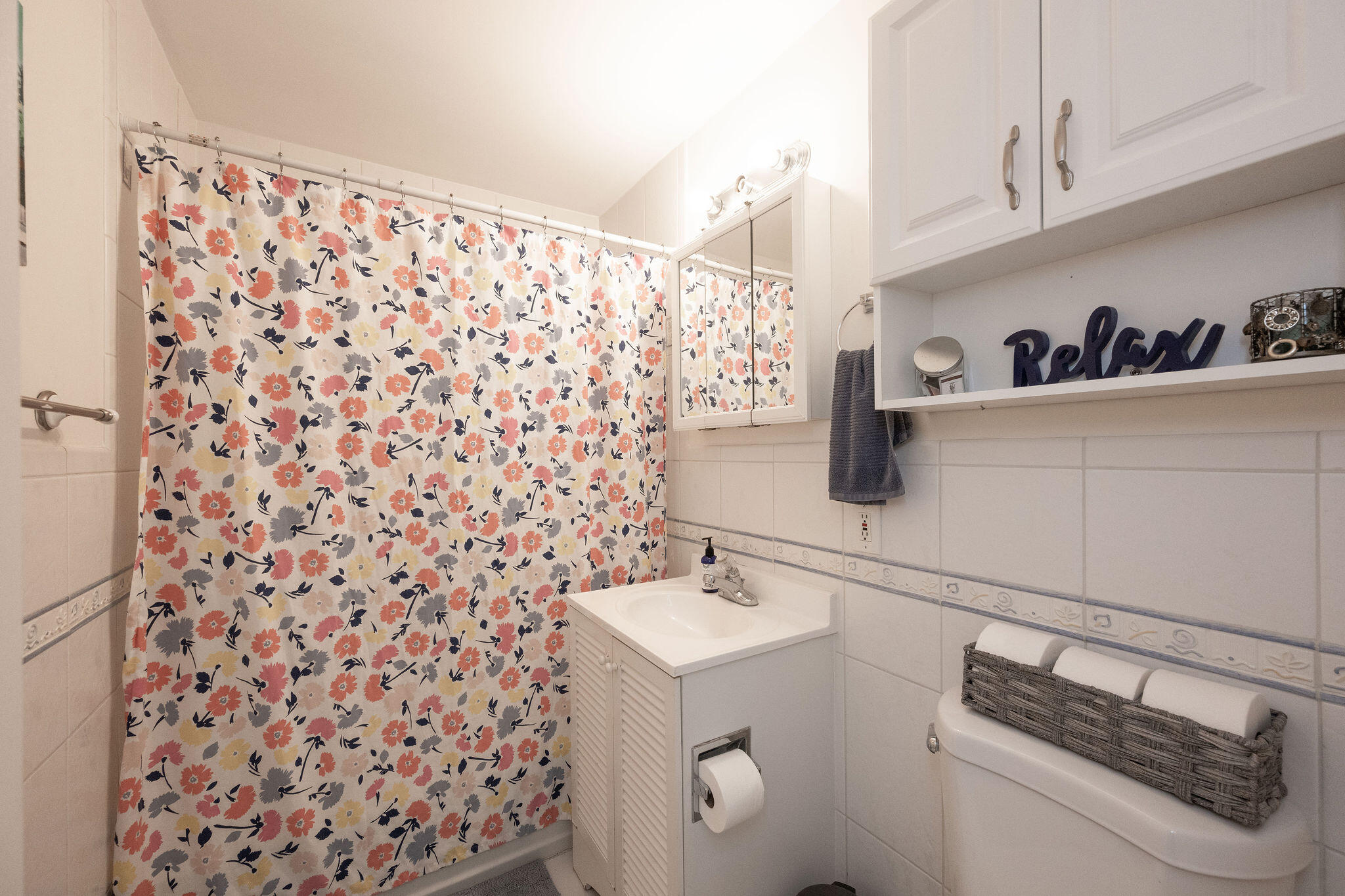 2004 Patterson Avenue Key West, FL 33040 - Photo 8 of 24 a bathroom with a sink and a mirror