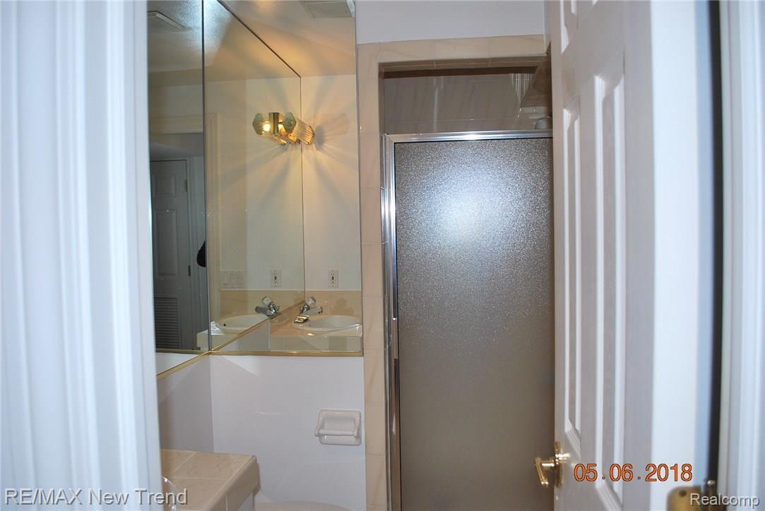 22150 River Ridge Trail, Unit 110 Farmington, MI 48335 - Photo 17 of 23 DSC_0013.JPG