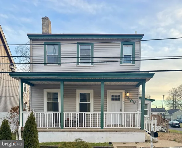 $2,200 | 203 Moreau Street, Unit B, Morrisville, PA 19067