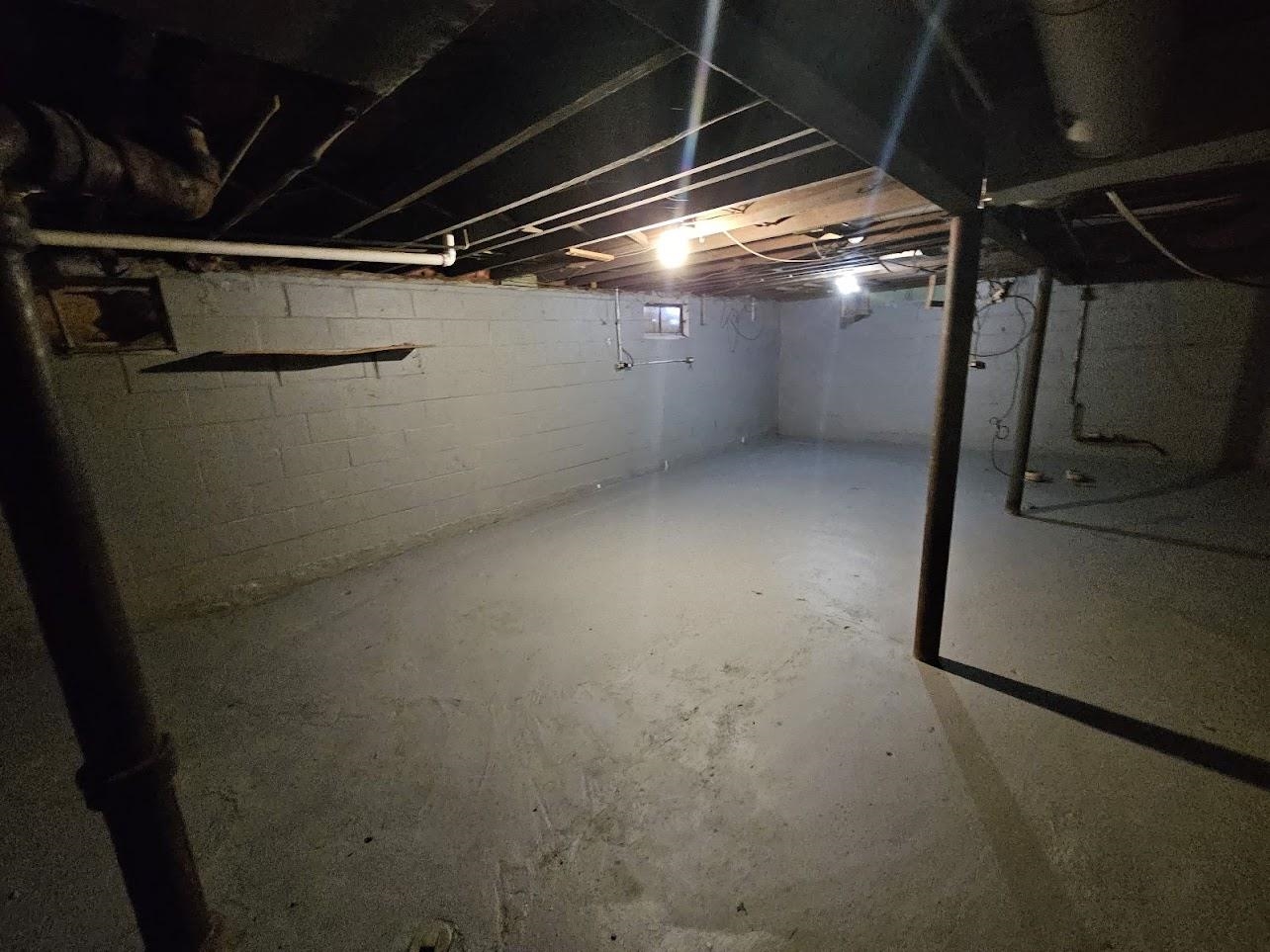 2005 Flushing Road Flint, MI 48504 - Photo 16 of 17 Gallery Image 16