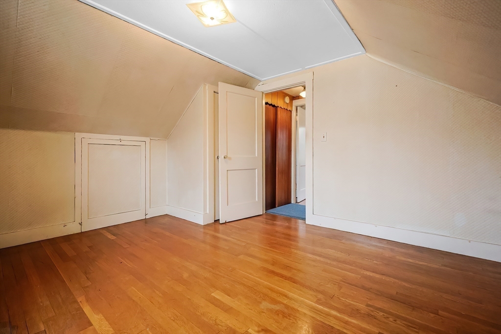 110 Union Street Northbridge, MA 01588 - Photo 20 of 39