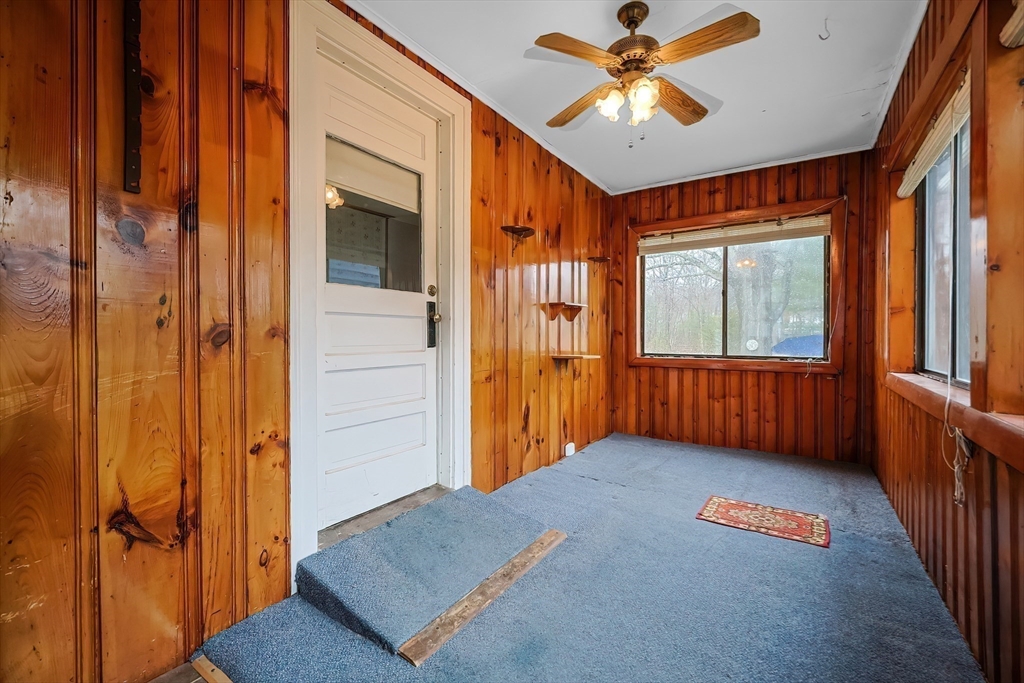 110 Union Street Northbridge, MA 01588 - Photo 26 of 39