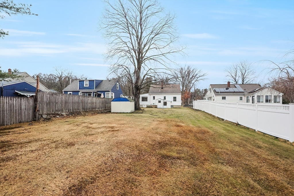 110 Union Street Northbridge, MA 01588 - Photo 30 of 39