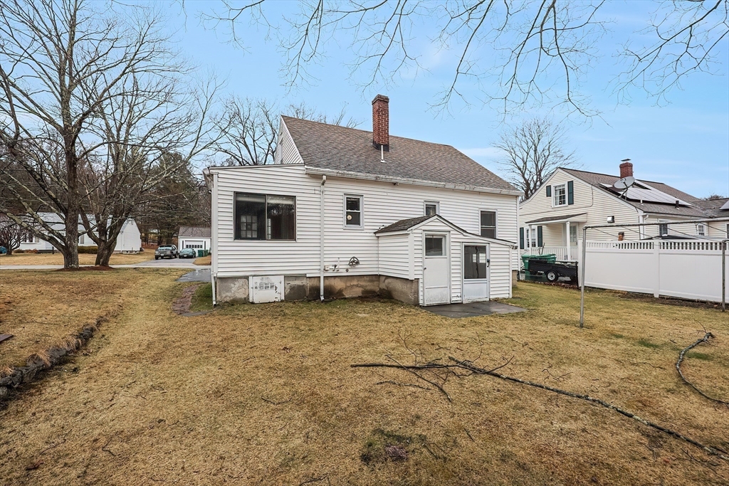 110 Union Street Northbridge, MA 01588 - Photo 33 of 39