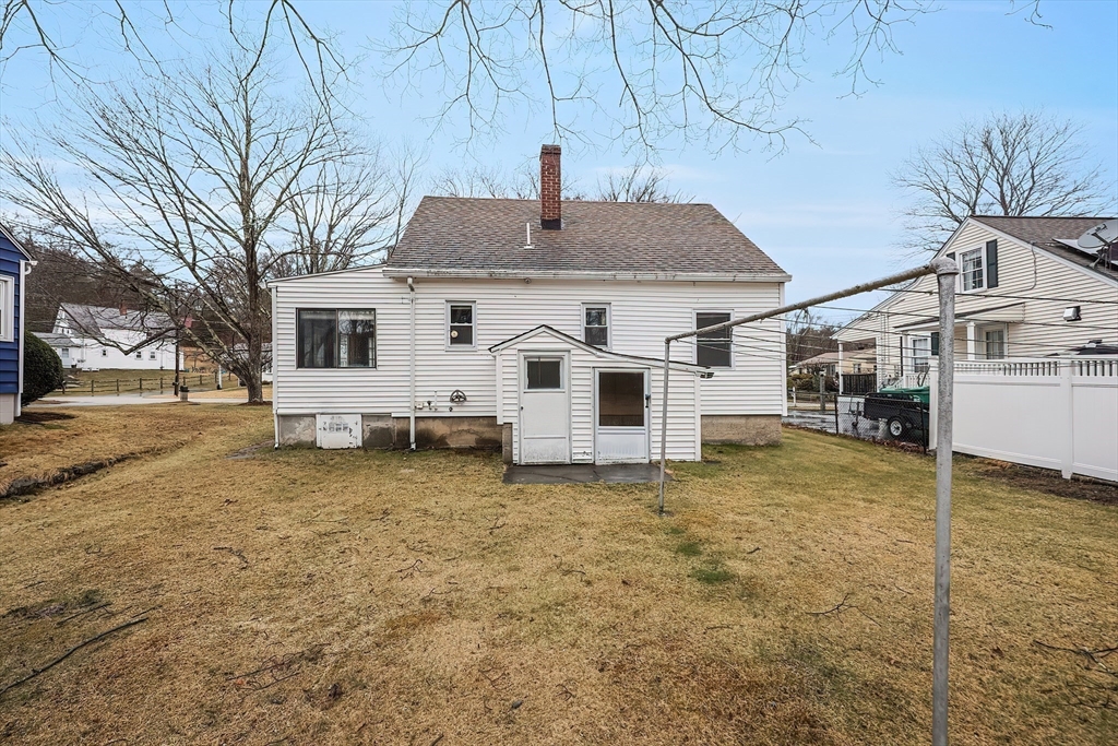 110 Union Street Northbridge, MA 01588 - Photo 34 of 39