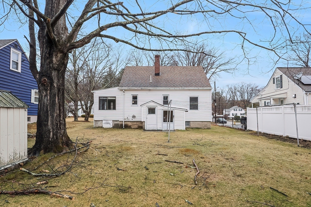 110 Union Street Northbridge, MA 01588 - Photo 35 of 39