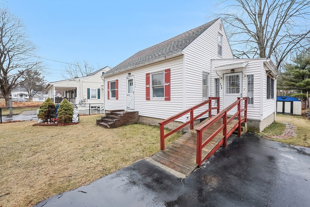 110 Union Street Northbridge, MA 01588 - Photo 38 of 39