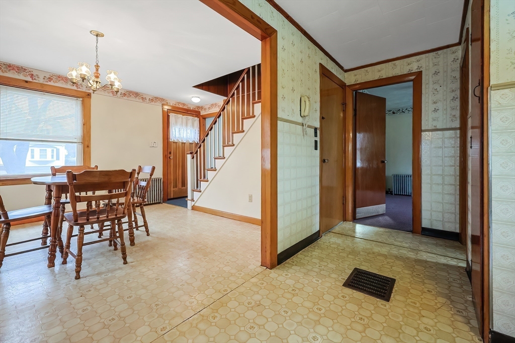 110 Union Street Northbridge, MA 01588 - Photo 5 of 39