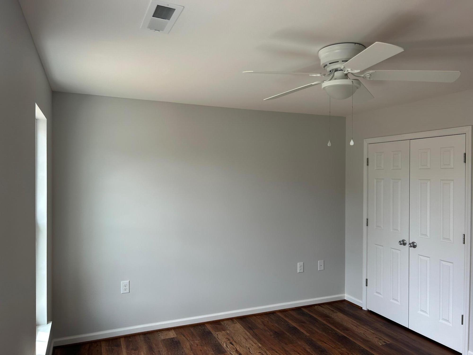 205 Max Cavnes front bedroom with double