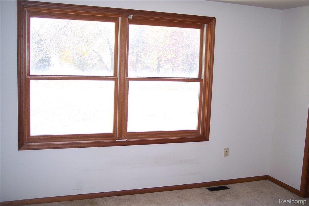 24350 Bohn Road Belleville, MI 48111 - Photo 9 of 11 BEDROOM 3