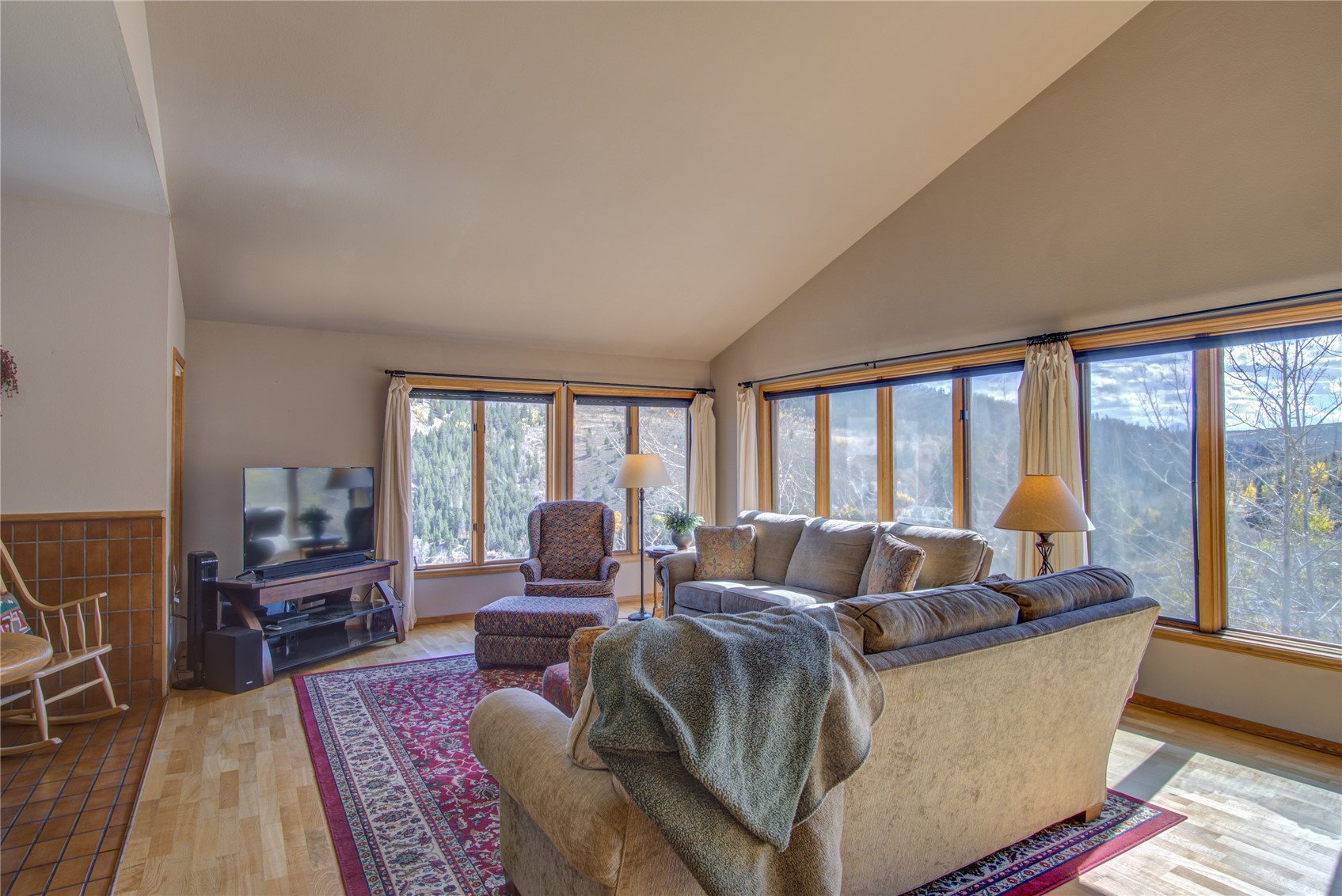 1157 Blue Ridge Road Silverthorne, CO 80498 - Photo 3 of 40 Living Area