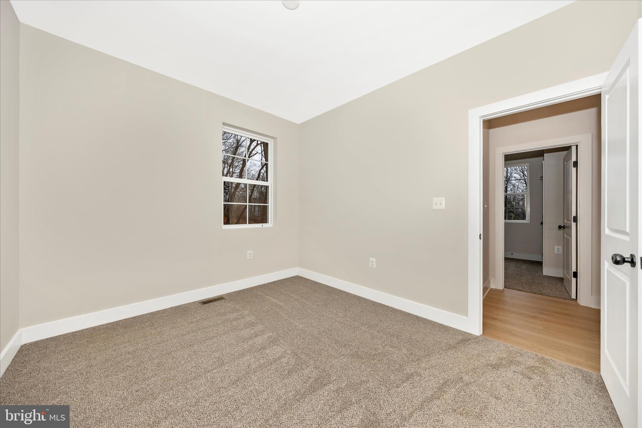 4 Fir Trail Fairfield, PA 17320 - Photo 11 of 53 an empty room with windows and closet