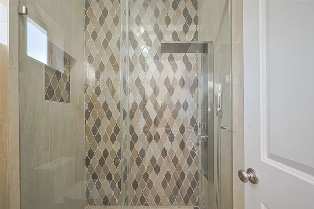 $949,900 | 5411 Oban Terrace Lane, Sugar Land, TX 77479