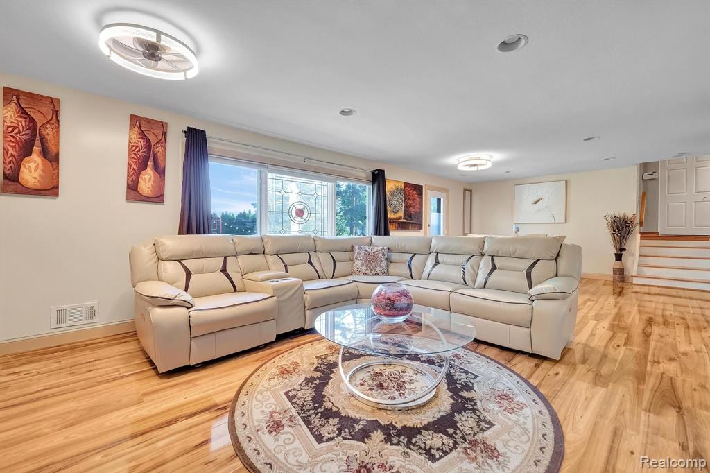 4753 Quarton Road Bloomfield Hills, MI 48301 - Photo 23 of 65