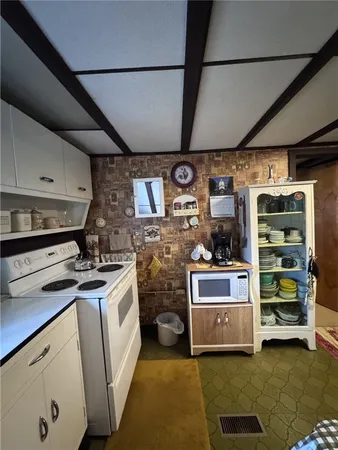 $112,900 | 725 Red Mill Road, Mount Jewett, PA 16740